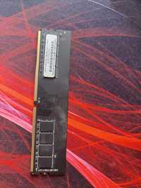 Память DDR4 4Gb PC2400