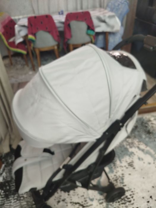 Продаётся коляска срочно