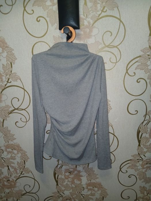 Продам новый лонгслив