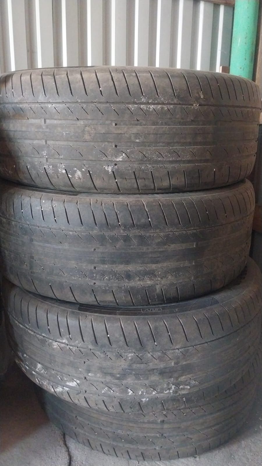 Продам шины размер 235/55 R 19 V