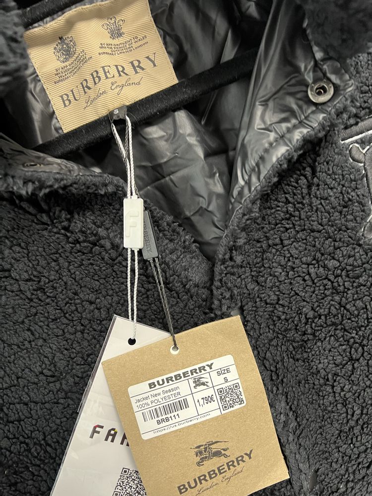 Geaca pufoasa BURBERRY super calitate