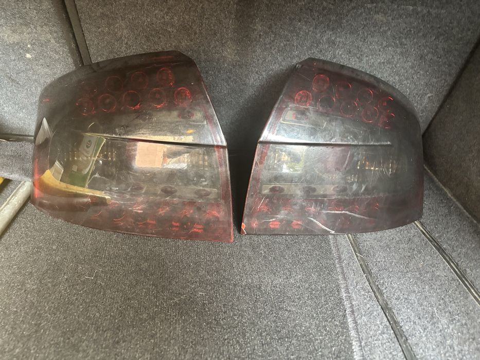 Stopuri A4 B6 LED negre