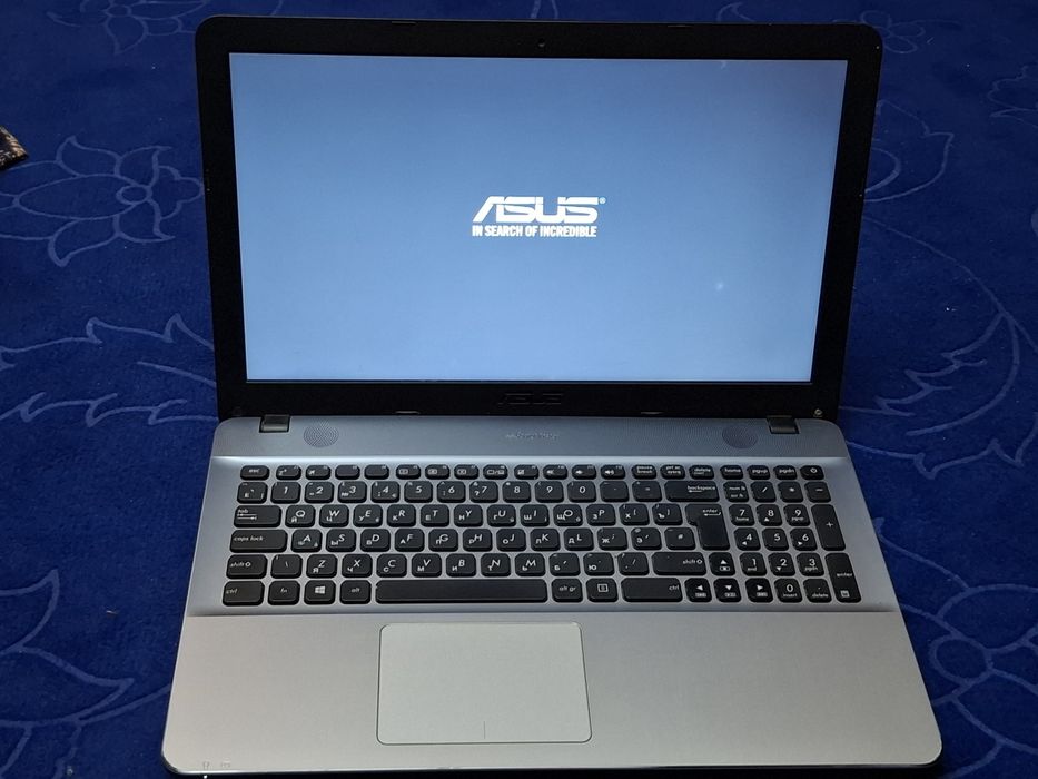 Noutbuk: ASUS HDD 512GB