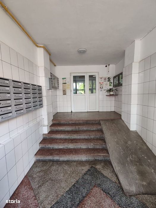 Apartament Decomandat cu 3 Camere  !