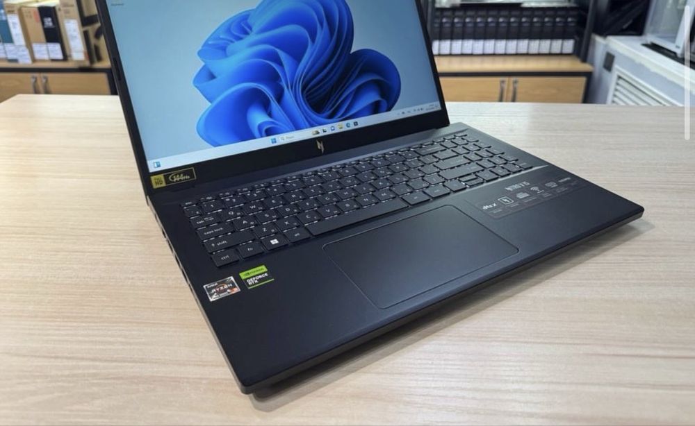 Игровой ноутбук Acer Nitro V15.