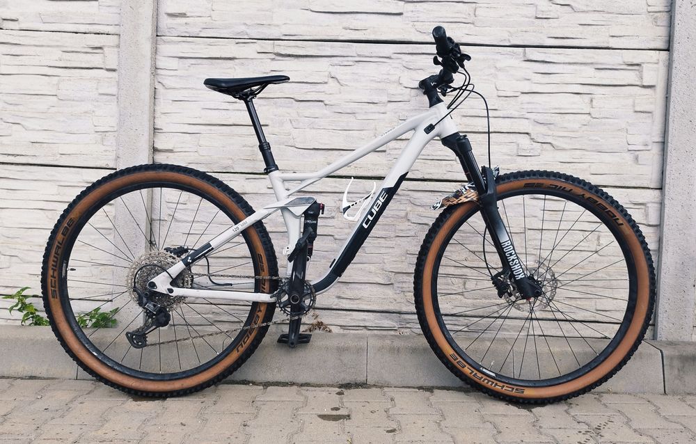 Bicicleta Cube Stereo Race 120 model 2021, Lightgrey black
Cadru Marim