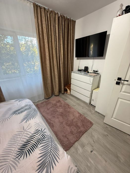 Vand apartament 2 camere etaj 1