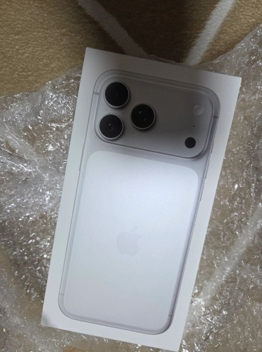 Iphone 17 pro max 256gbt