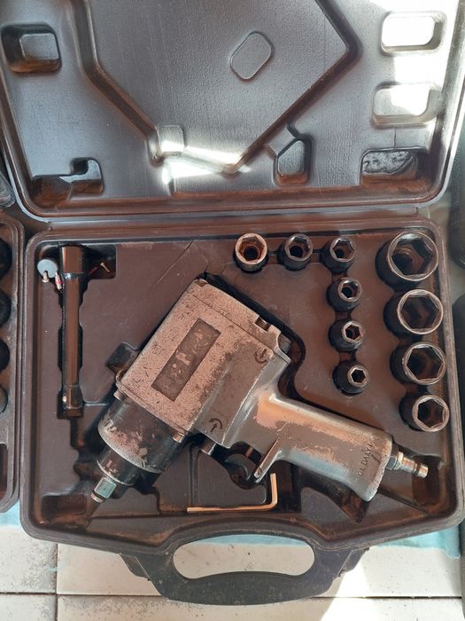 Пневматични пистолети/гайковерти , инструменти