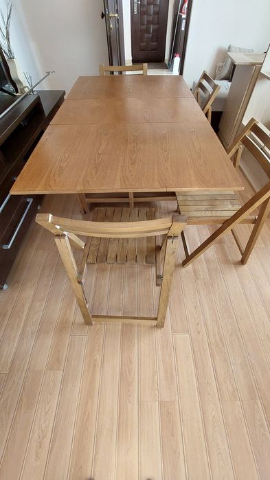 Set MASĂ extensibilă(6 persoane) cu  SCAUNE din lemn
