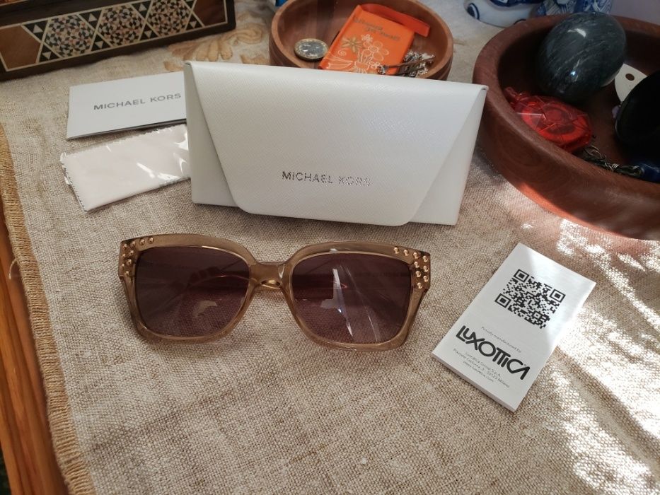 Michael Kors MK 2066 Banff оригинални слънчеви очила, Нови