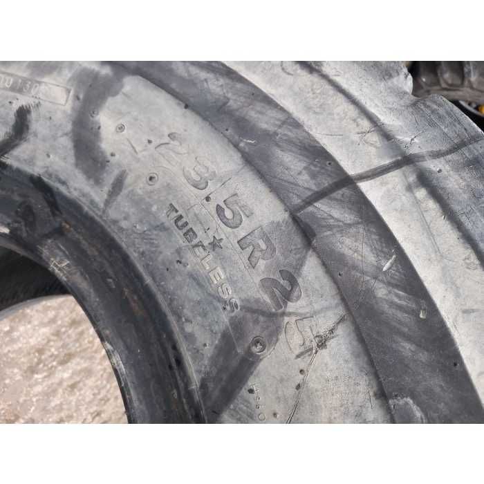 Cauciucuri 23.5R25 Bridgestone pentru Bobcat, Valmet