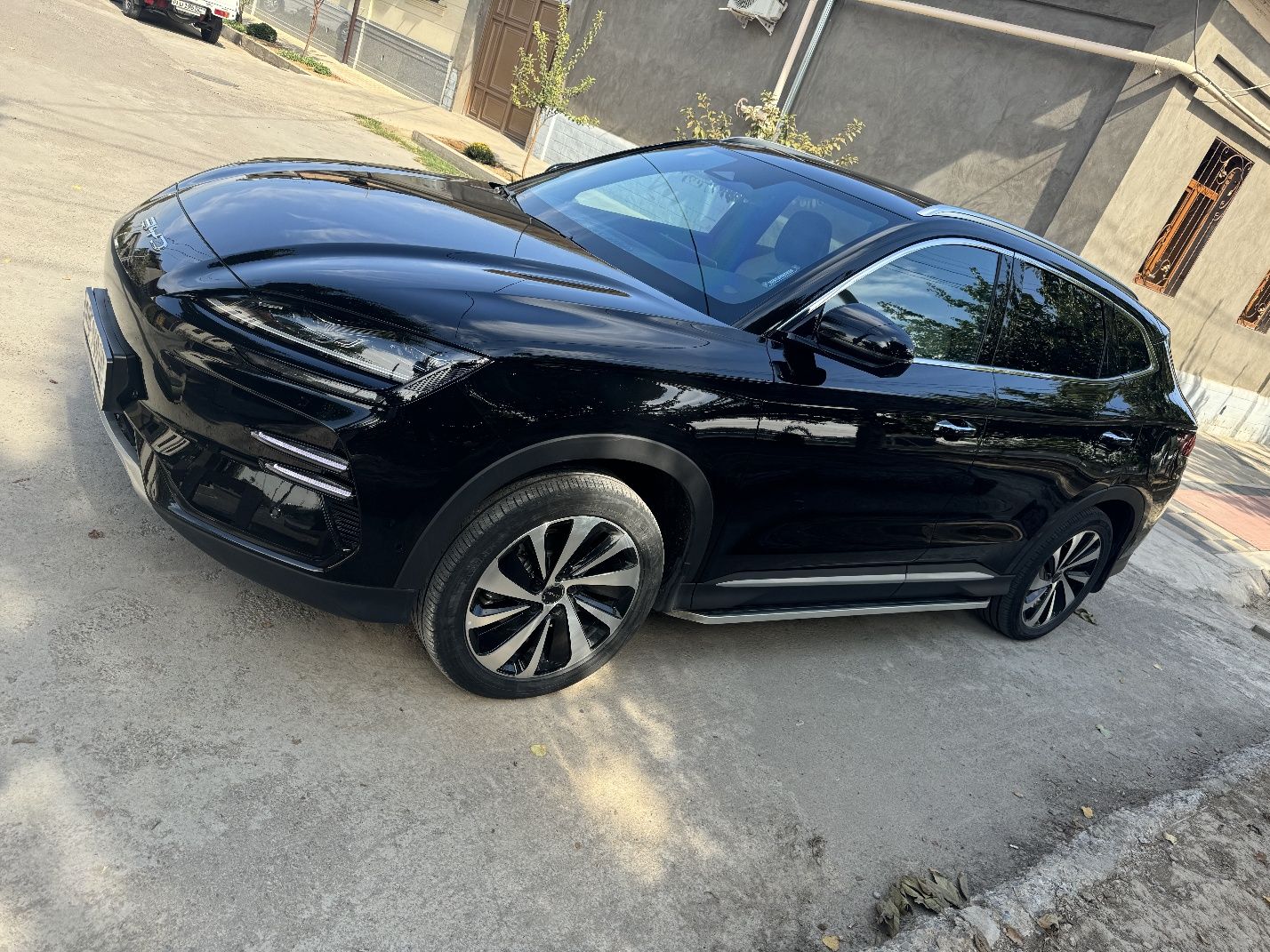 BYD 605 talik 2024 yil