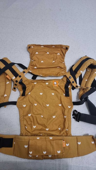 Tula Free to grow - раница за бебеносене