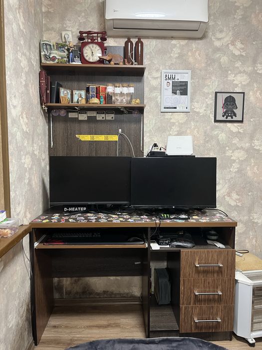 Продаю большой компьютерный стол