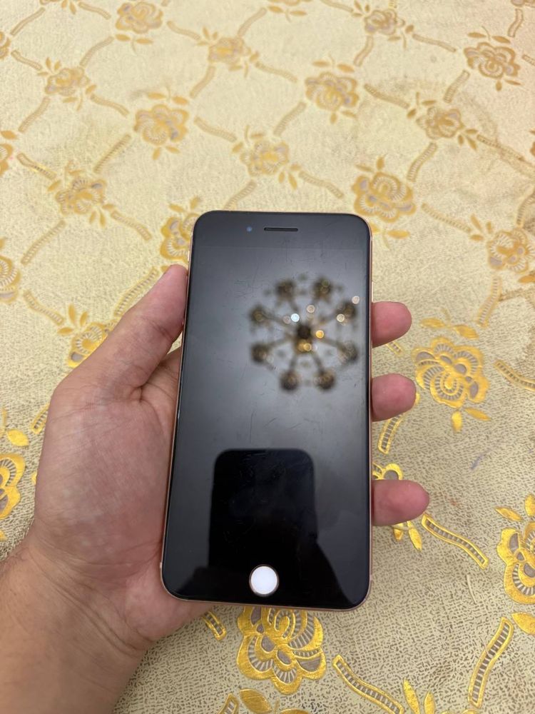 iphone 8+ holati ideal hamma joyi ishlaydi