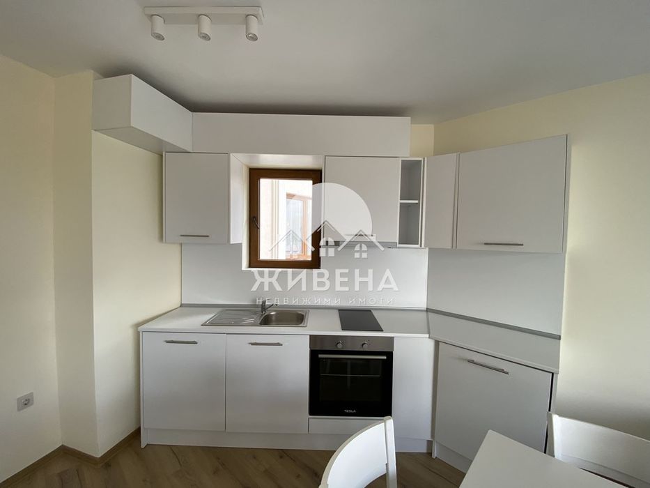 Обзаведен 3-стаен апартамент с морска панорама, кв. Аспарухово