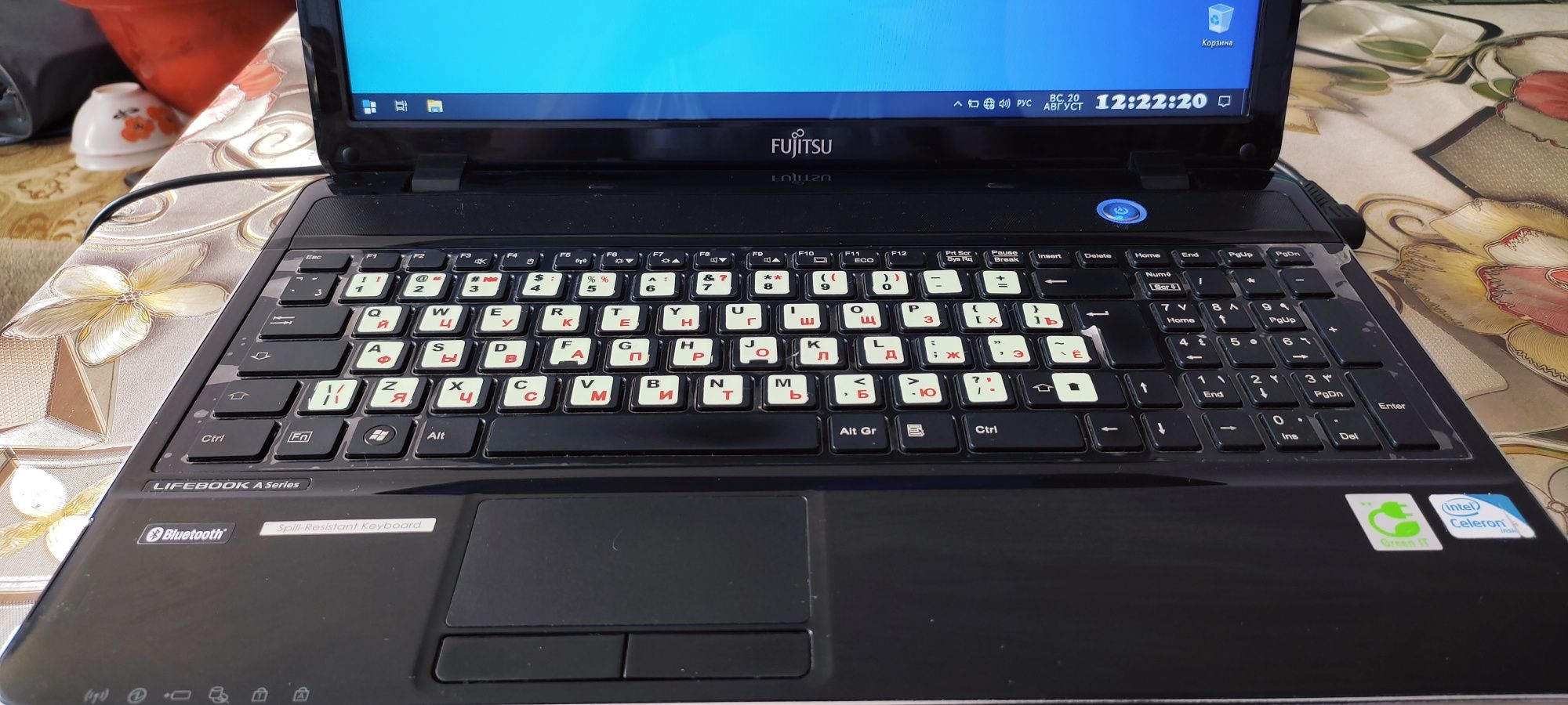 Fujitsu sotiladi