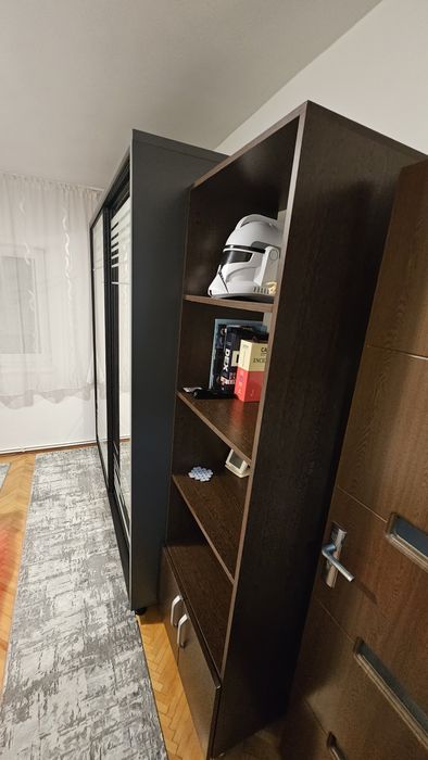 Vand corp de mobila, biblioteca