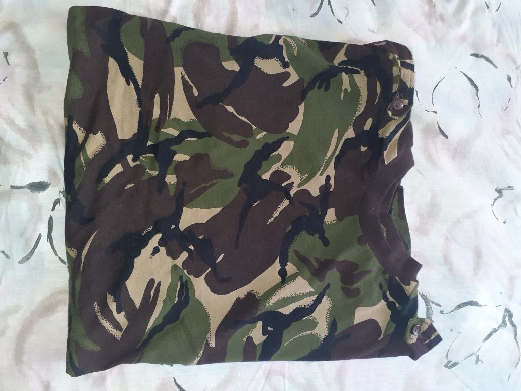 Tricou camuflaj barbati