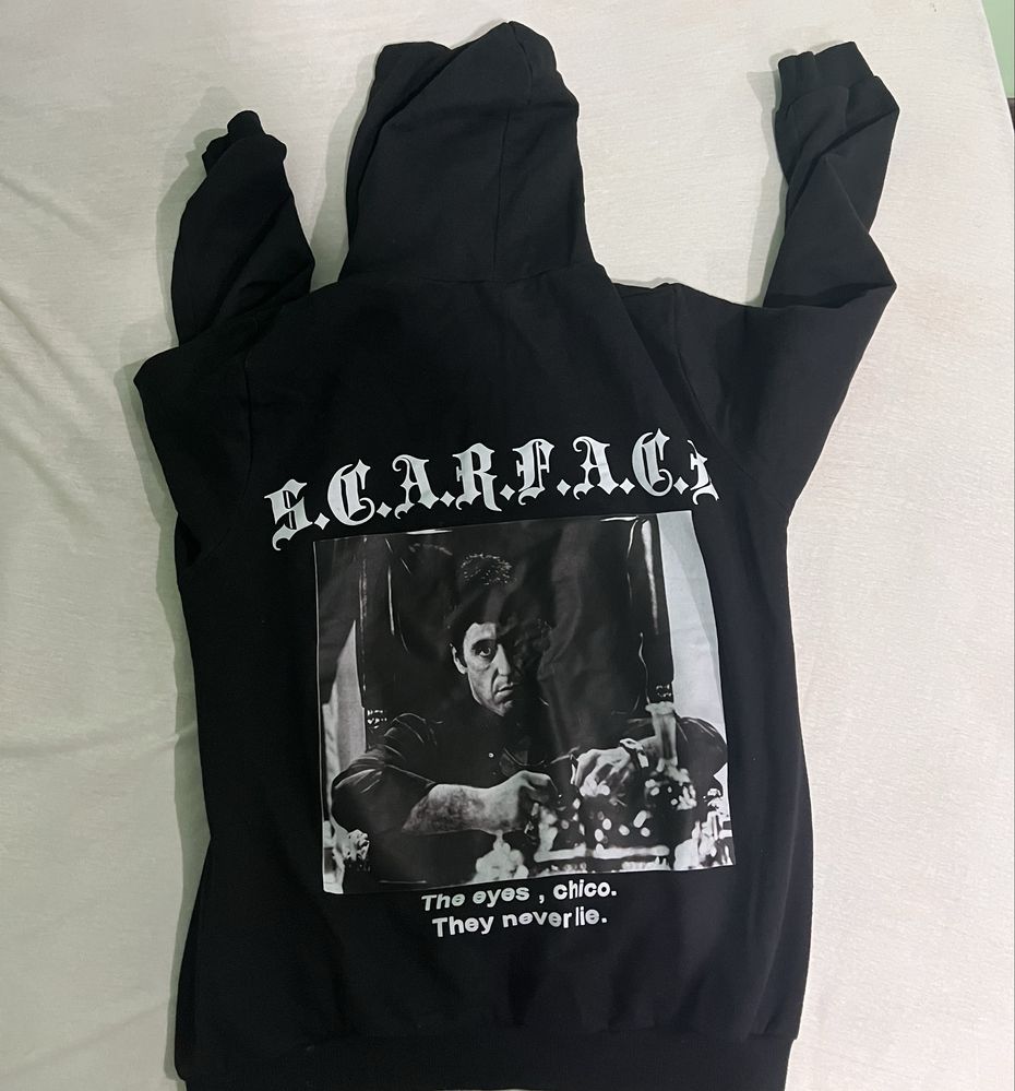 Суичър Scarface.