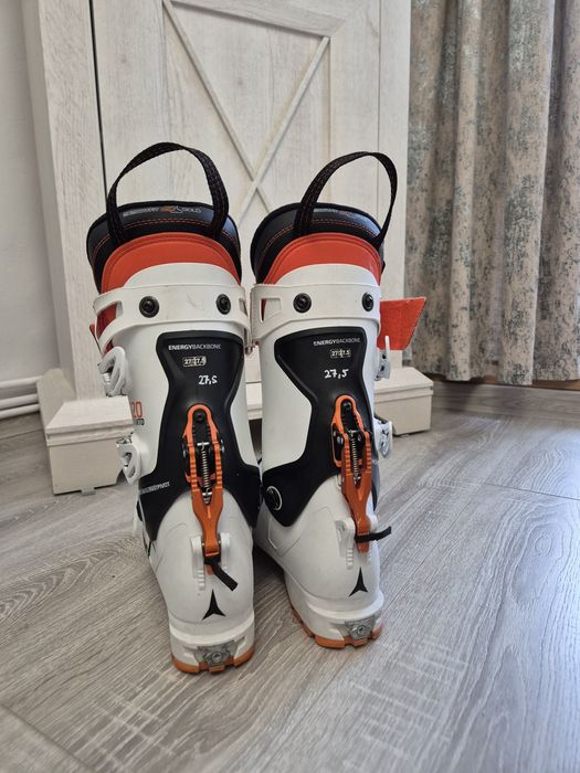 Clăpari Atomic Hawx 120 Ultra XTD ca noi