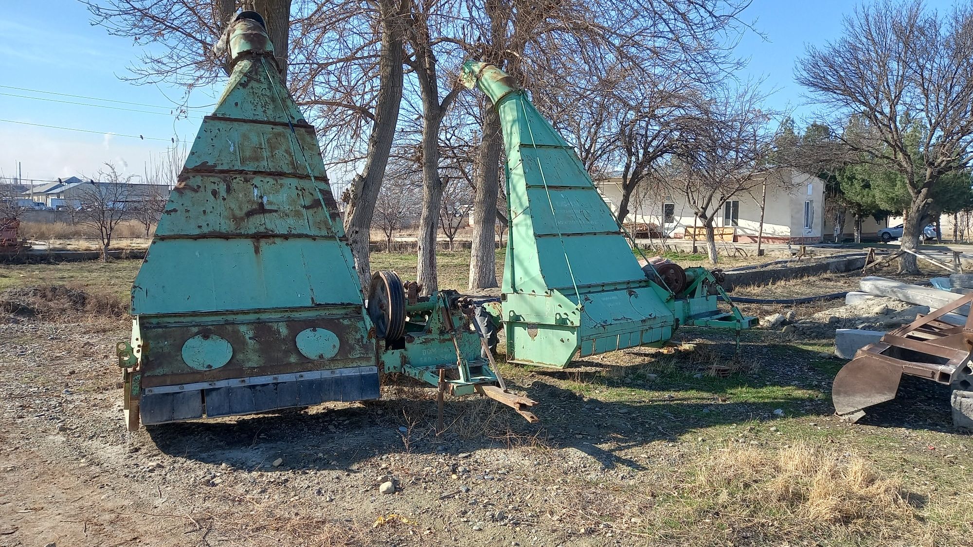 Трактор  т40 сотилади