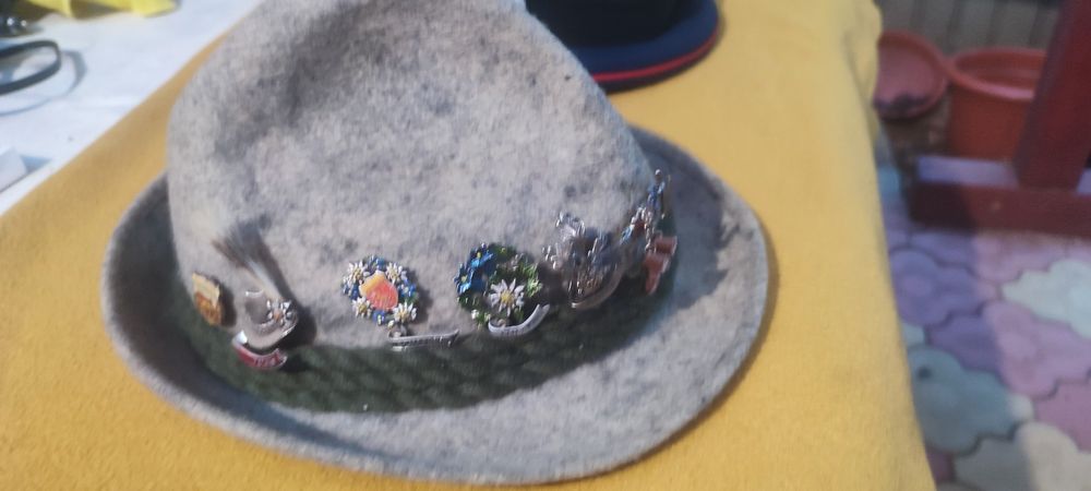 Pălării de colecție 350 lei