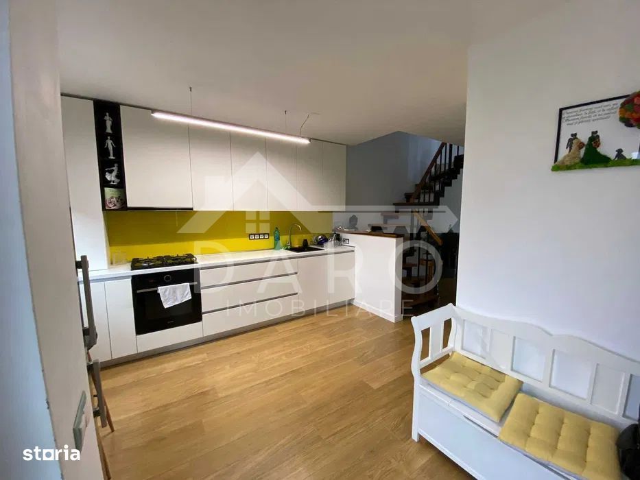 Duplex cu 3 camere de vanzare