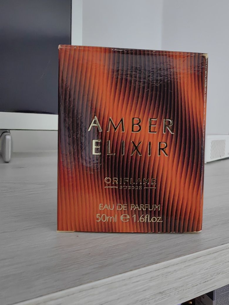 Apa de parfum Amber Elixir 50 ml