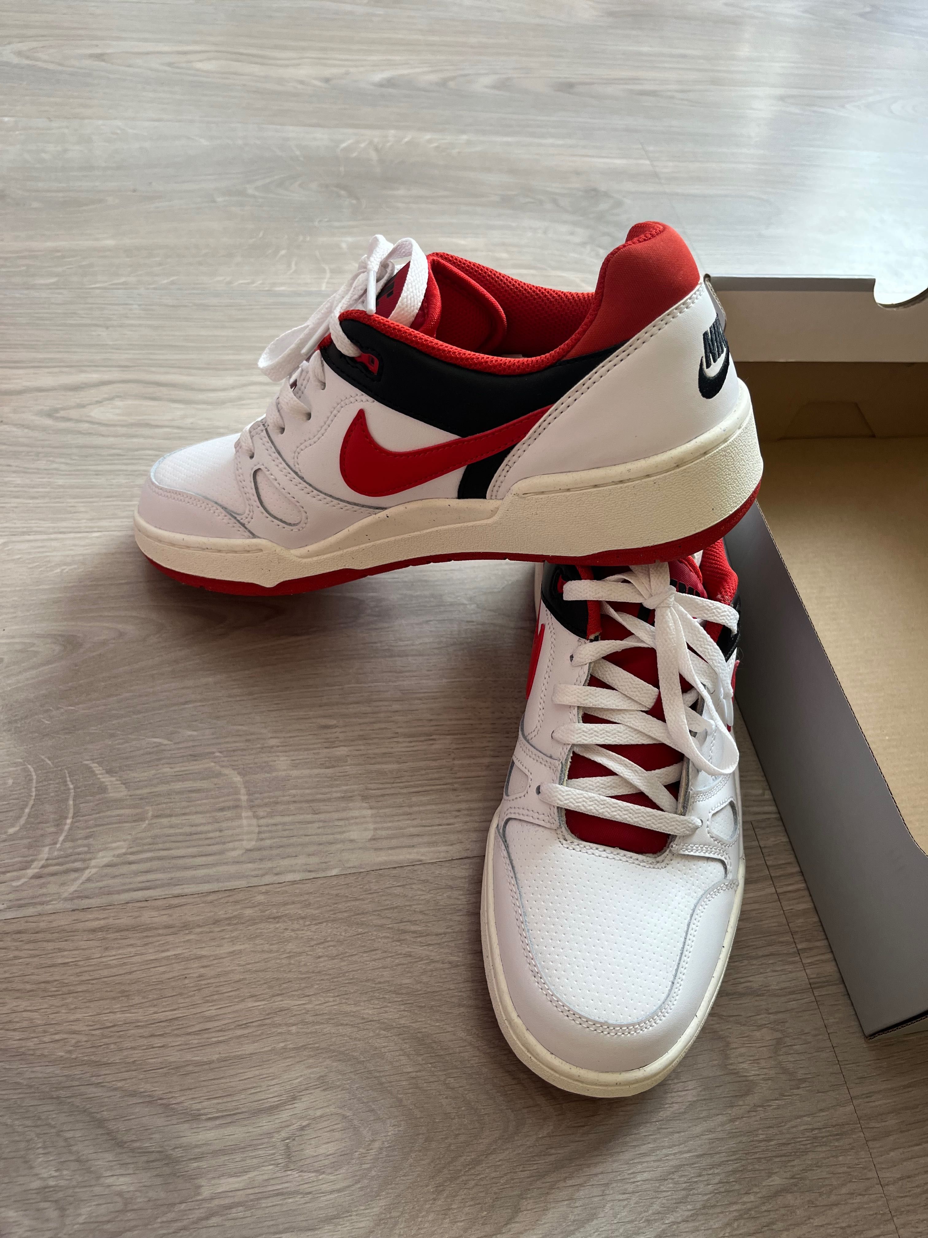 Маратонки/кецове Nike