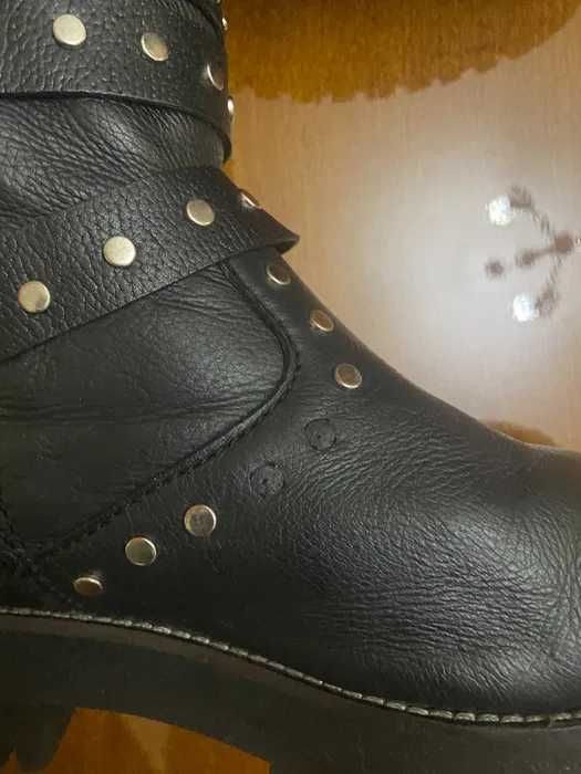 Сапоги в байкерском стиле