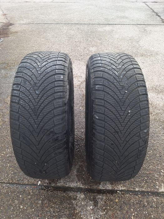 2 Броя Гуми Kumho Solus HA32 265/60 R18 114 V DOT 2322