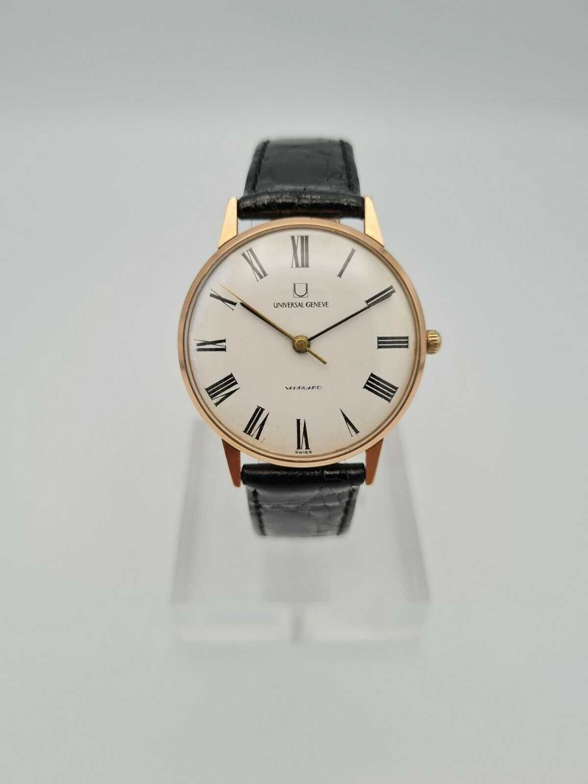 Universal GENEVE aur 18k