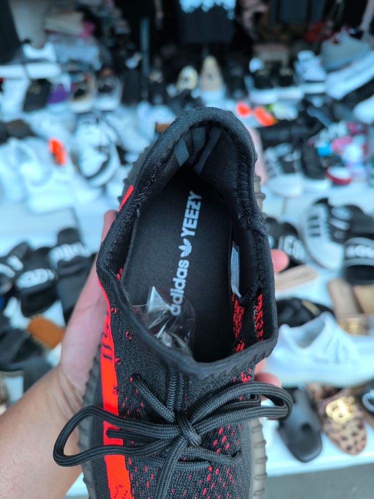 Yezzy mai multe culori lichidare stoc