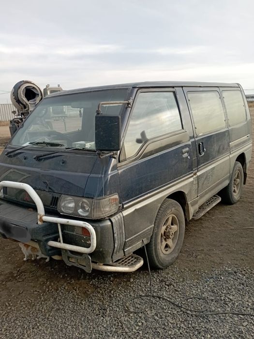 Продам Митсубиси Делика