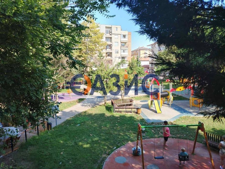 Тристаен апартамент в жилищна сграда, 70 кв.м., Несебър, България, 160