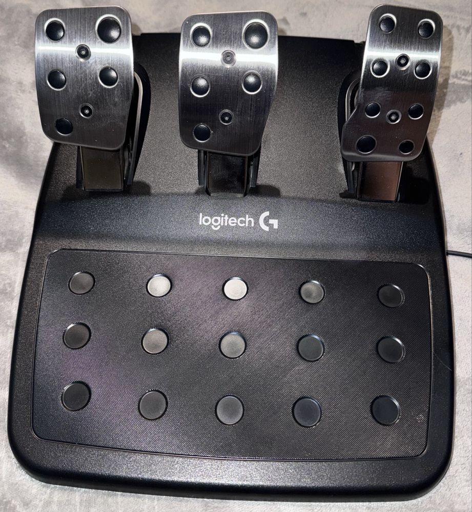 Logitech G29 Driving Force (PlayStation)