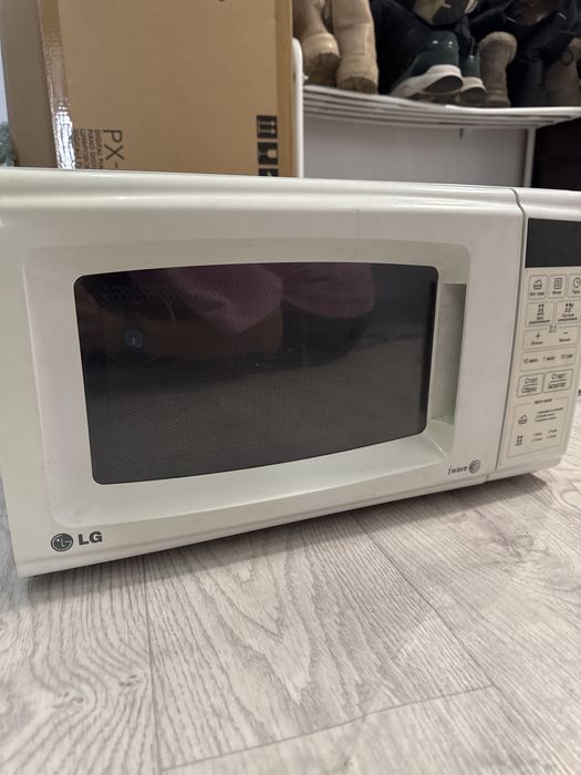 Продам микроволновую печь
