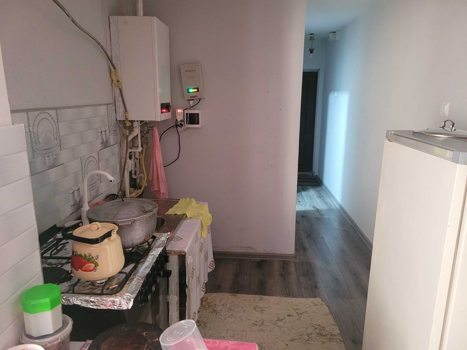 1 комн 1 этаж кв продается в чирчике