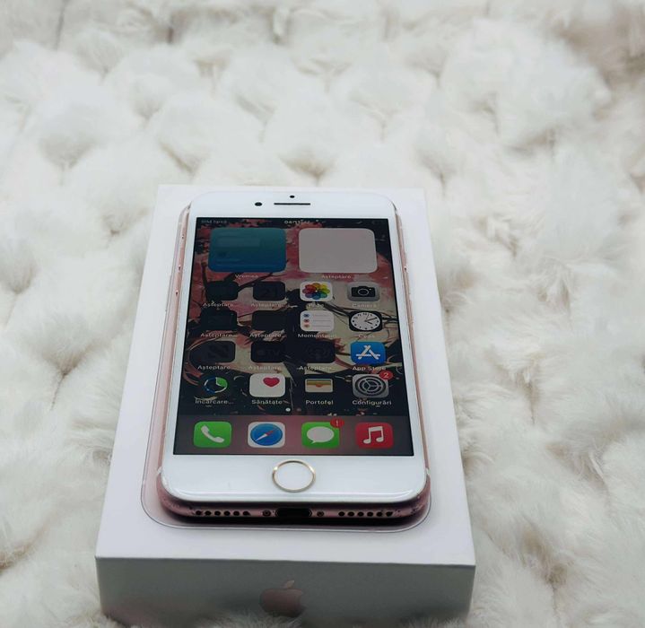 Vand / Schimb IPhone 7  Roz  Impecabil