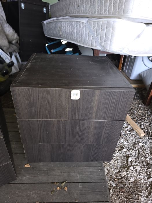 Тумбочка бу продам 2 штуки за 4тыс.