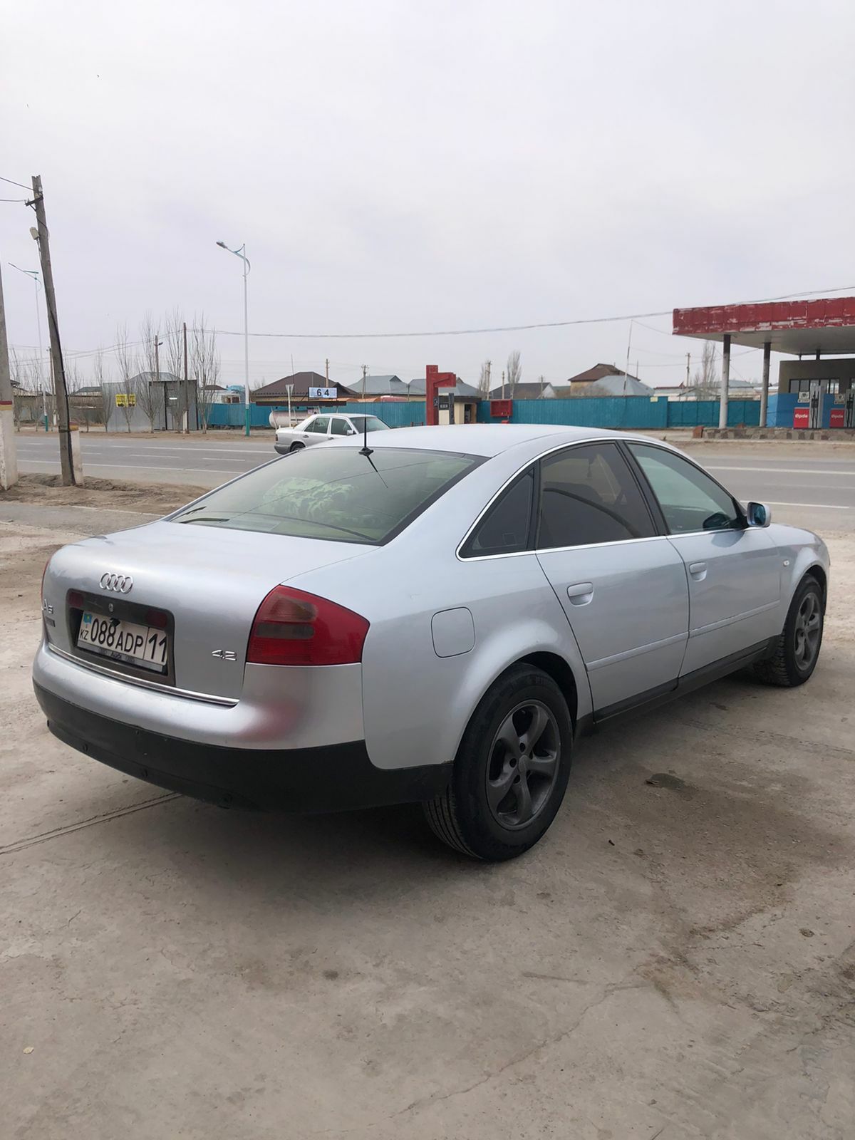 Audi A6 C5 kuzov satylady Kyzylordada tur