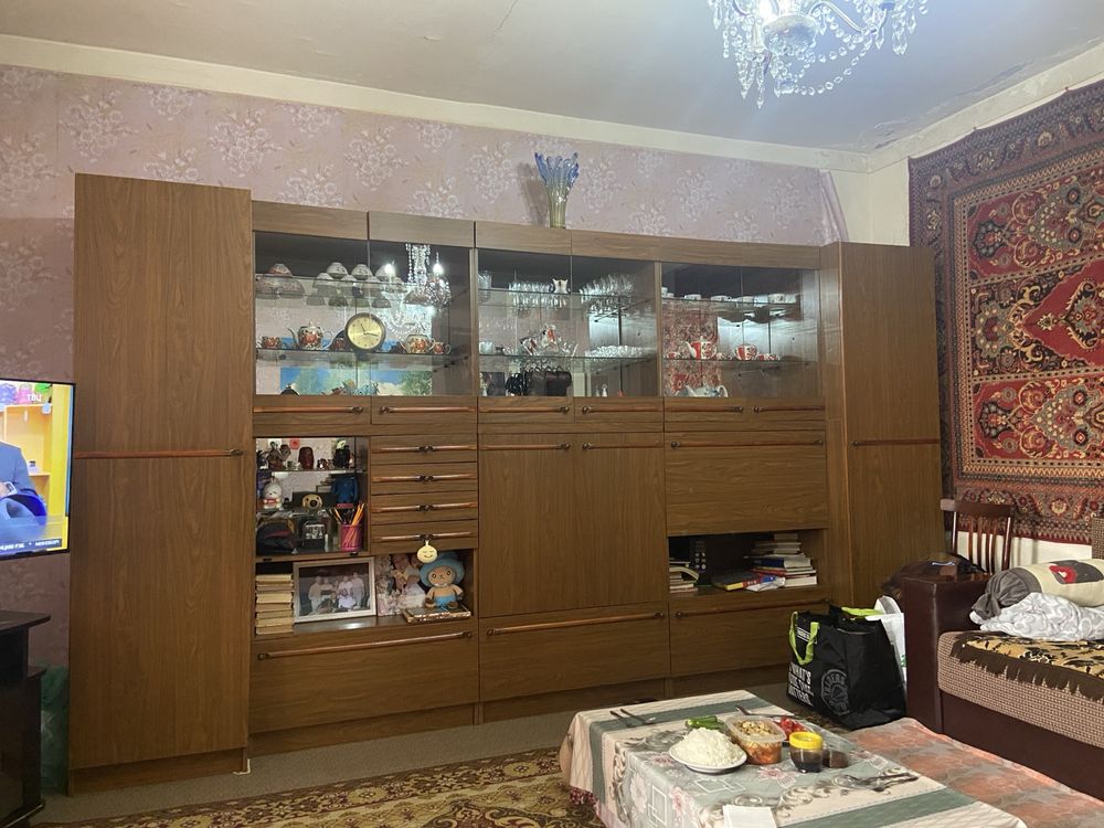 Продам Сервант, стенка про-во Беларуссия