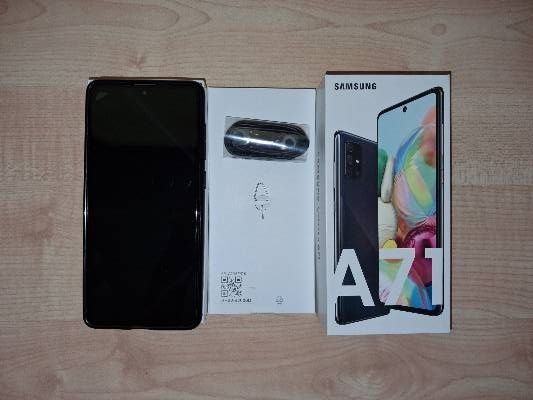 Смартфон SAMSUNG A71