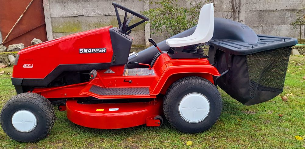Tractoras tuns iarba SNAPPER LT 12D33 12HP Tecumseh Model USA 85CM