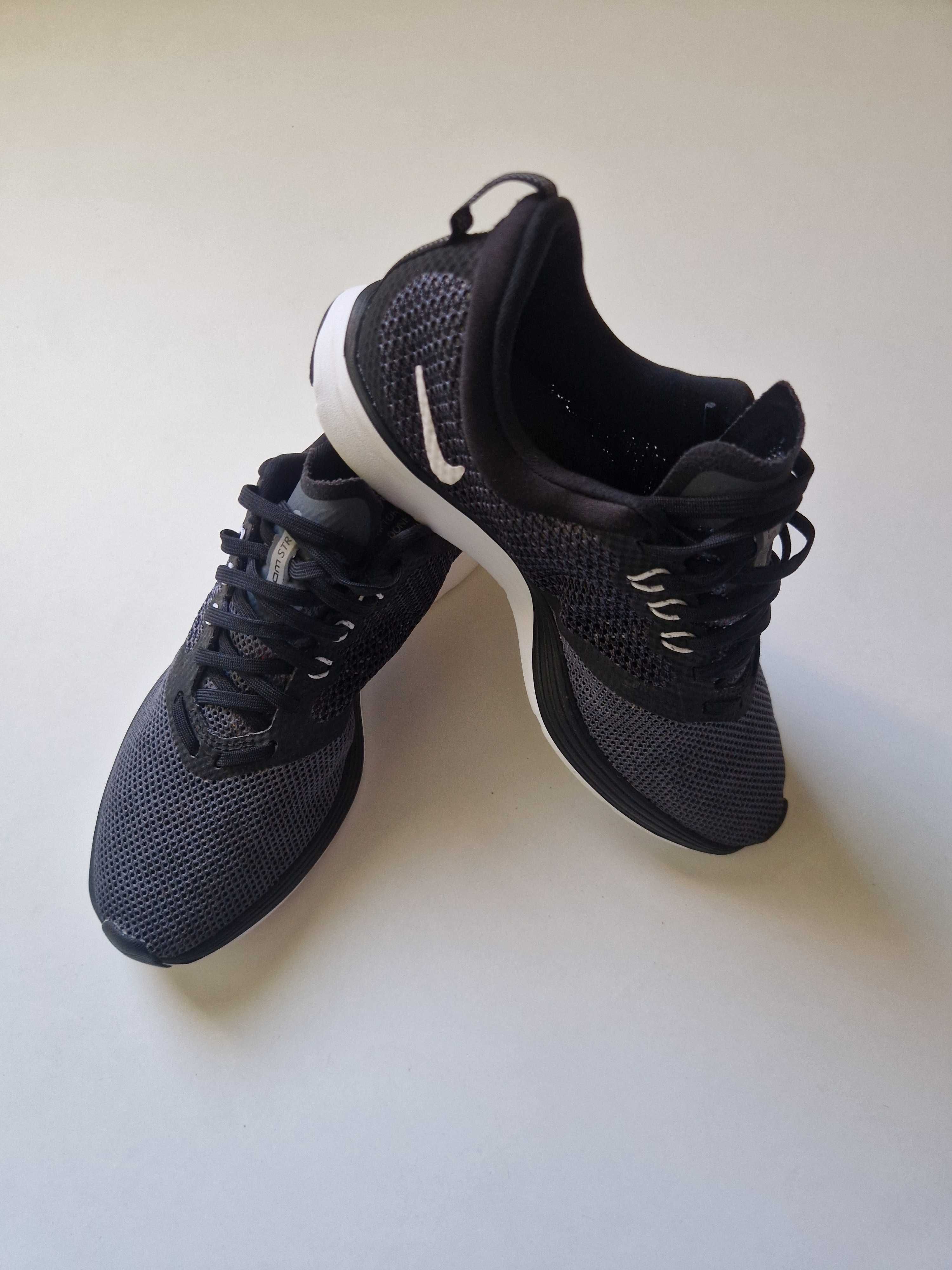 Nike Zoom Strike оригинални маратонки