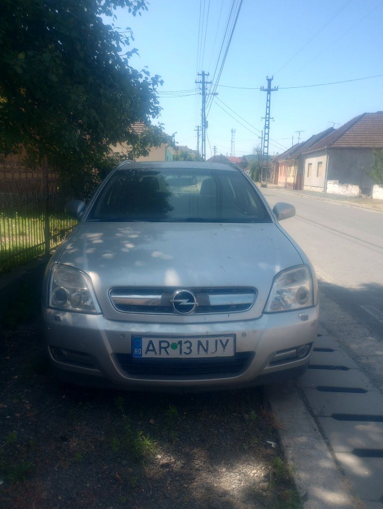 Vând Opel Signum