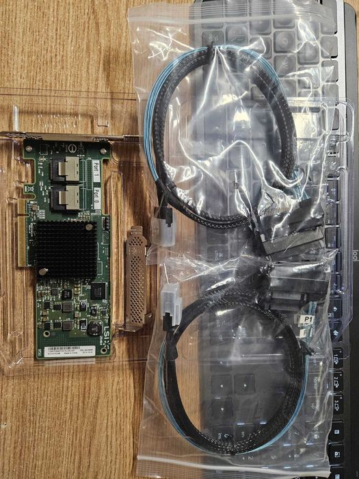 LSI SAS 9208-8i + 2xCablu SAS 36P SFF-8087 to 4 x SFF-8482 1m