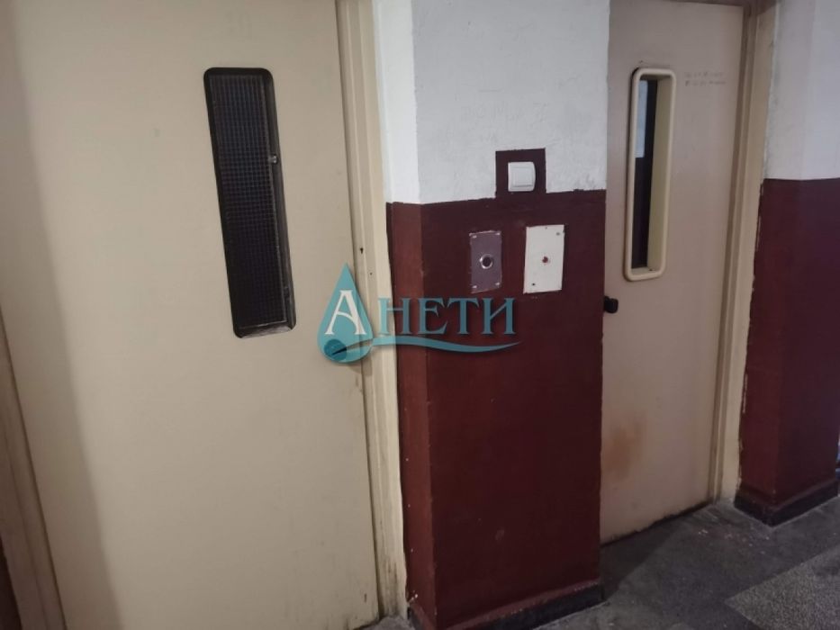 Тристаен апартамент 107м2 в кв.Дружба 1, до бул. Христофор Колумб